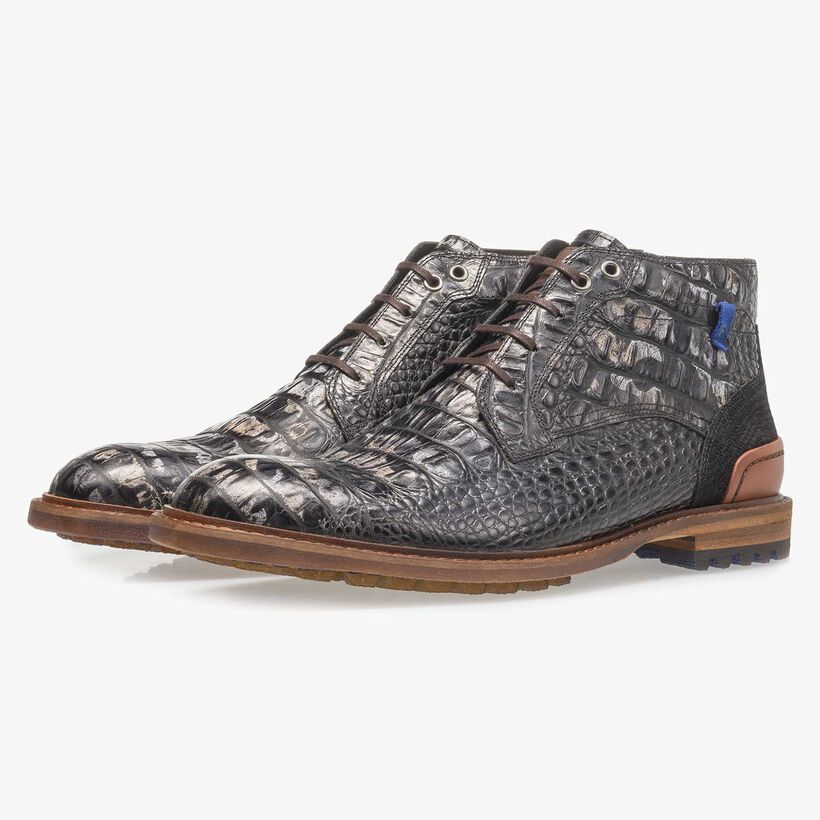 Zwarte leren veterboot met crocoprint