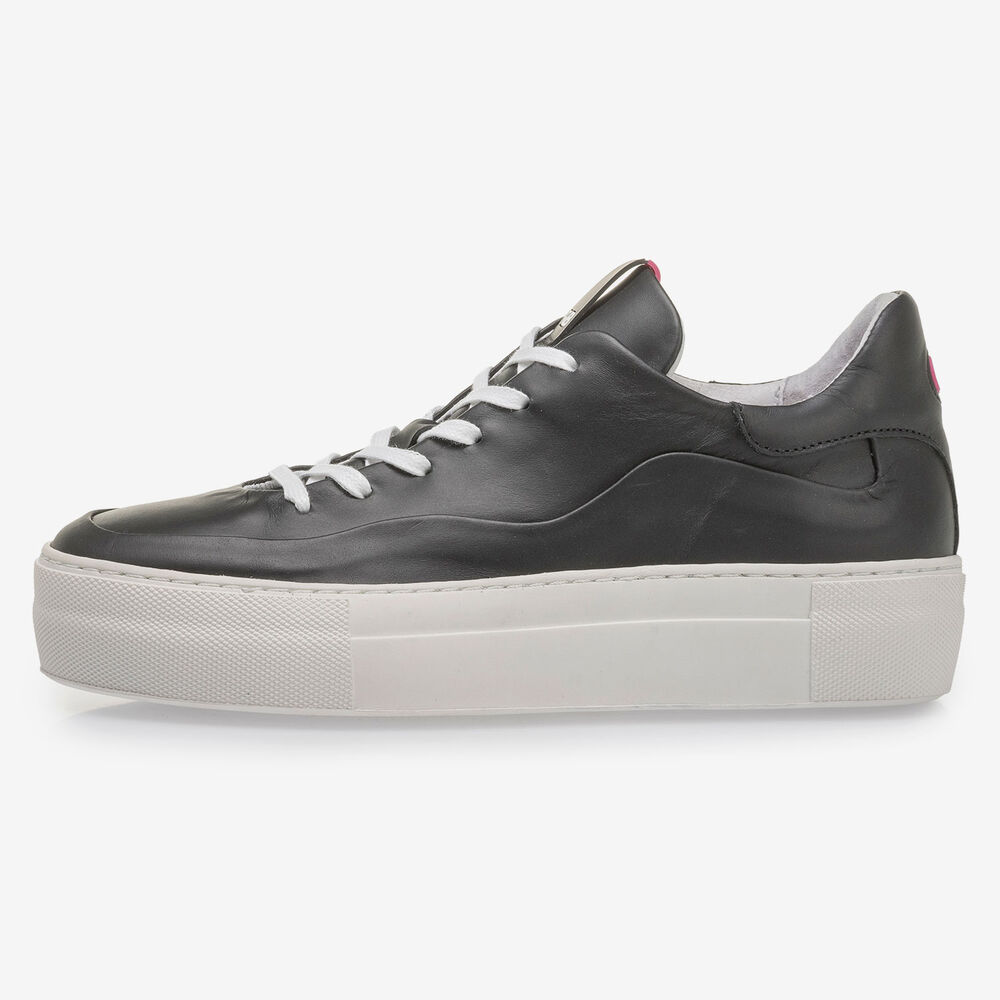 Black calf leather sneaker