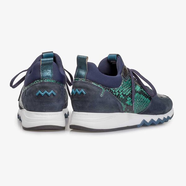 Donkerblauwe su&egrave;de sneaker met print