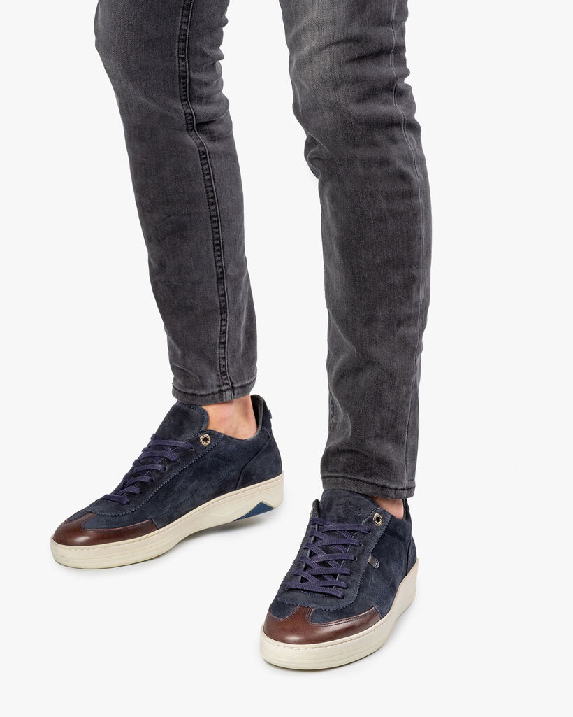 Sneaker su&egrave;de donkerblauw
