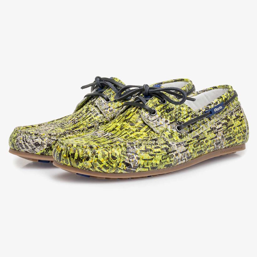 Gele kalfsleren bootschoen met snakeprint