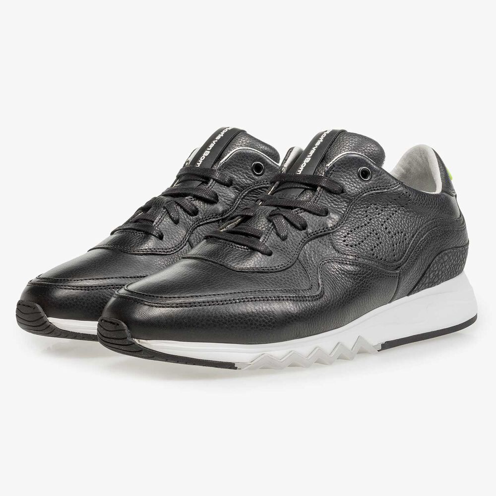 Black structured leather sneaker
