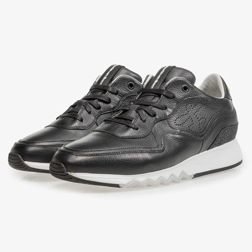 Black structured leather sneaker
