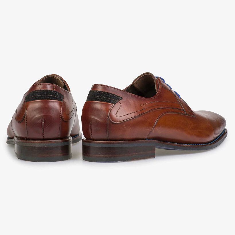 Cognac veterschoen met laserprint