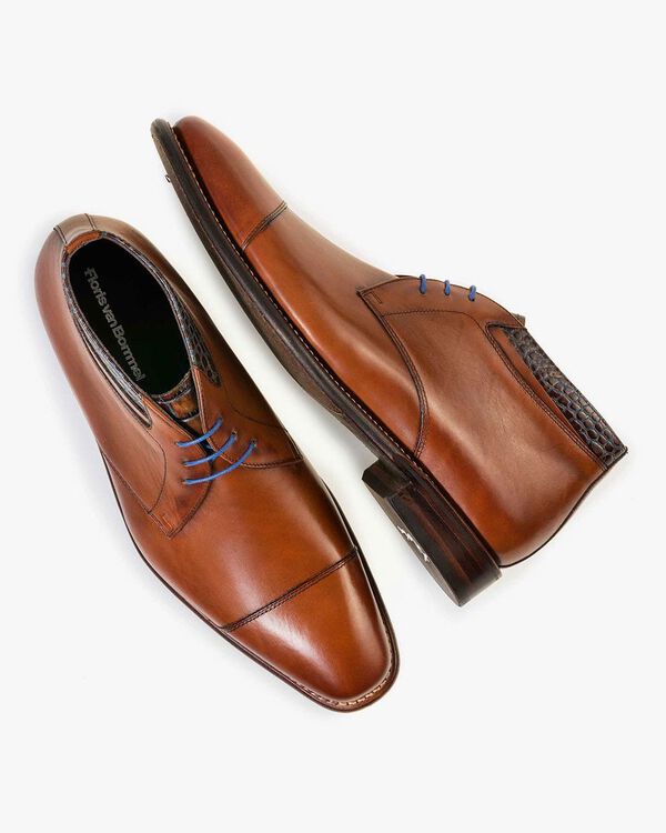 Bruine, halfhoge leren veterboot