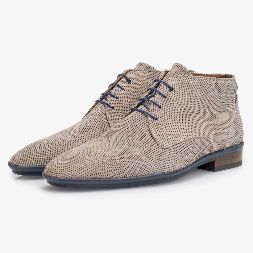 Su&egrave;de veterschoen licht taupe met dessin
