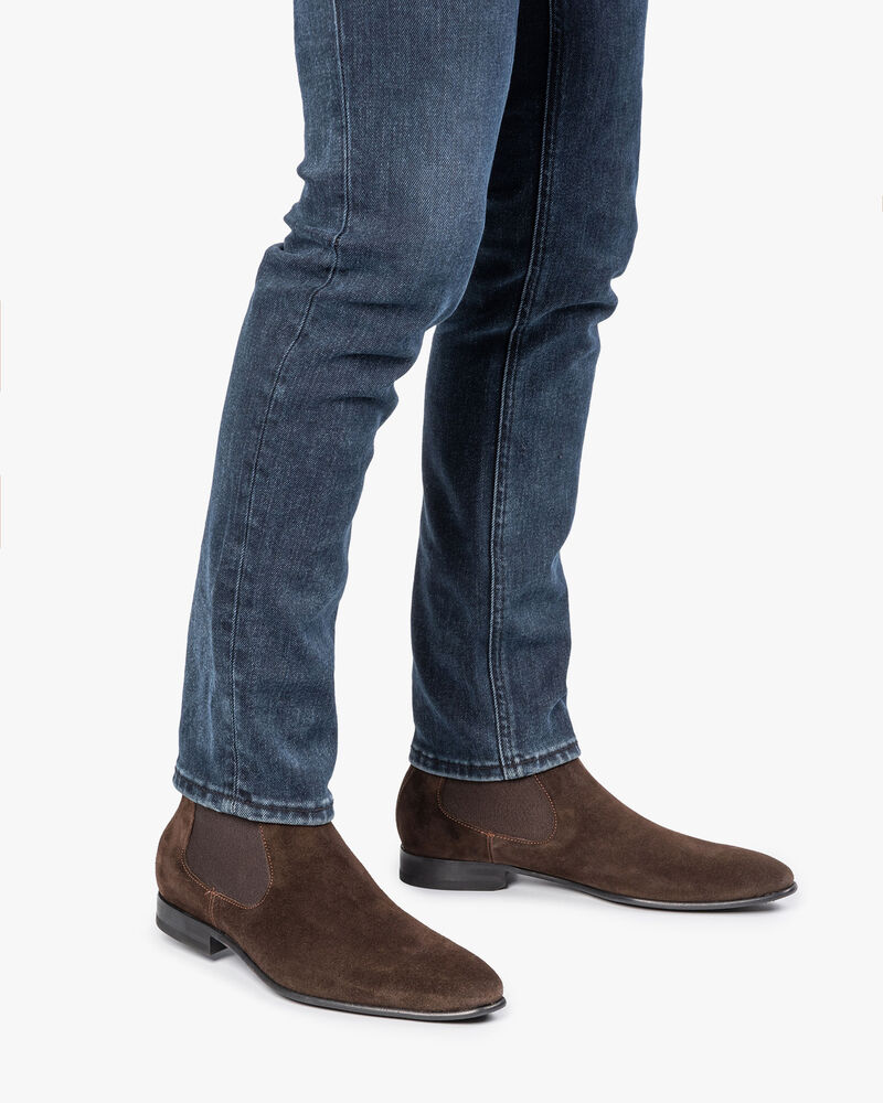 Donkerbruine su&egrave;de chelsea boot