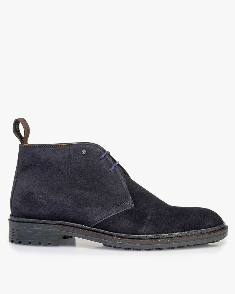 Donkerblauwe su&egrave;de veterboot
