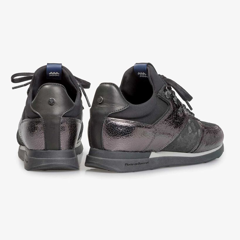 Dark grey leather sneaker with metallic print