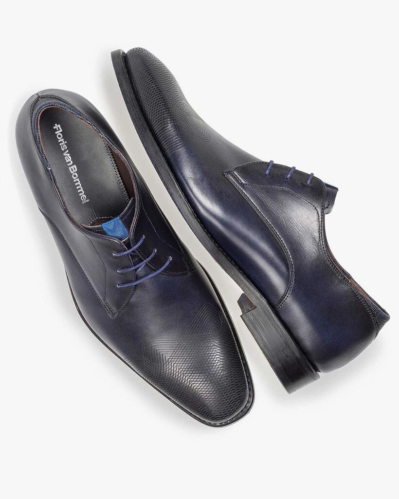 Donkerblauwe kalfsleren veterschoen