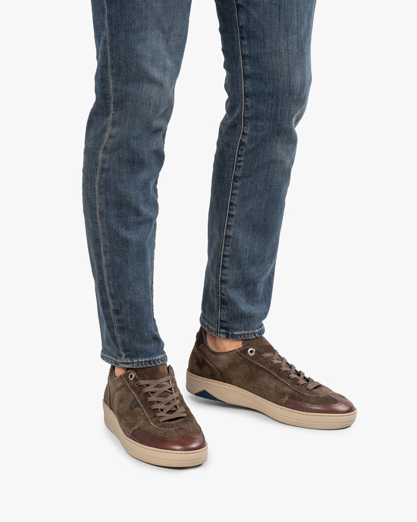 Sneaker su&egrave;de donkergroen