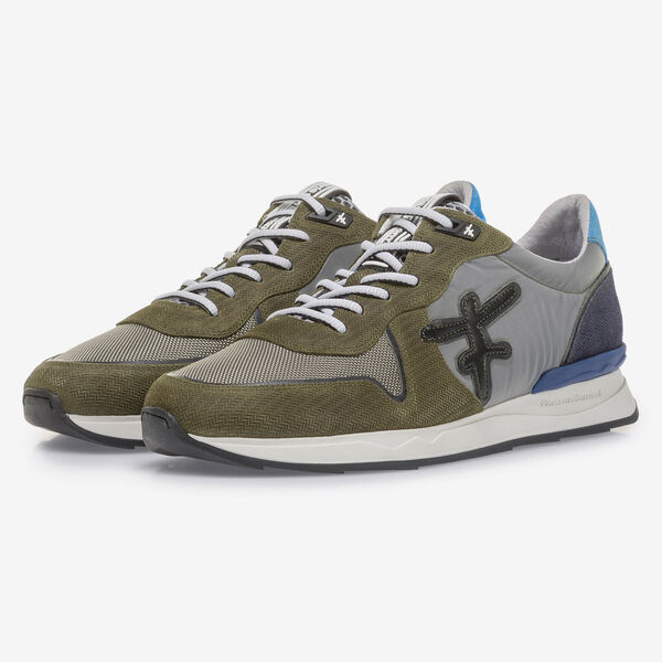 Olijfgroene su&egrave;de sneaker met print