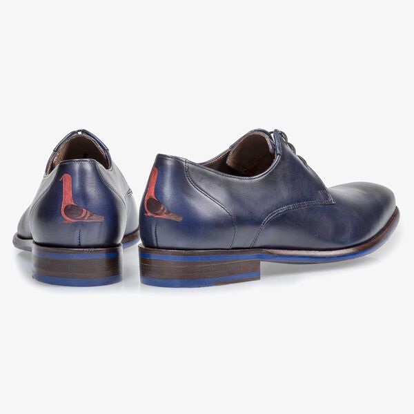 Donkerblauwe kalfsleren veterschoen