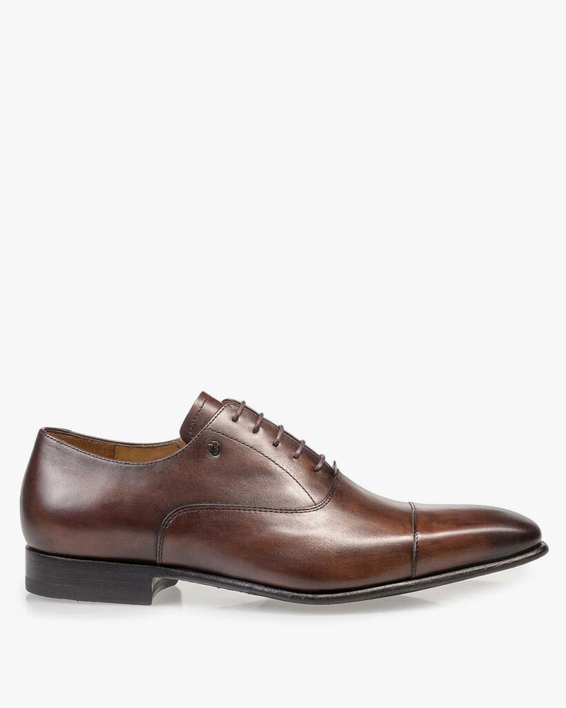 Bruine kalfsleren veterschoen