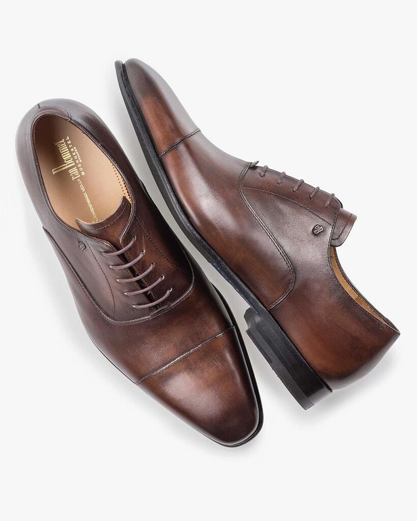 Bruine kalfsleren veterschoen