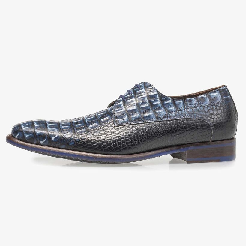Blue leather lace shoe with croco print