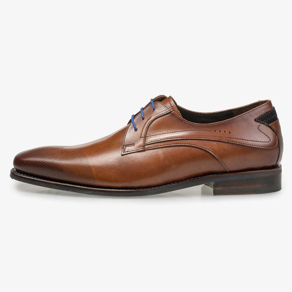Cognac veterschoen met laserprint