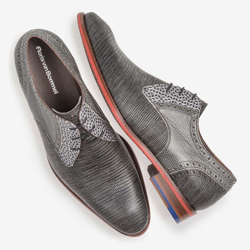 Grijze leren veterschoen met lizardprint
