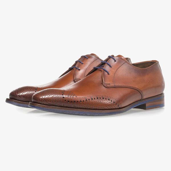 Kalfsleren veterschoen donker cognac