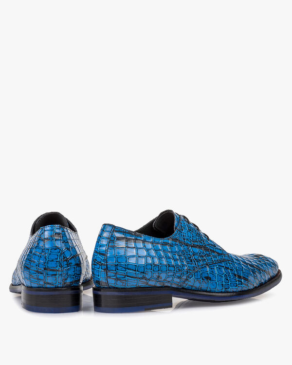 Lace shoe patent leather blue