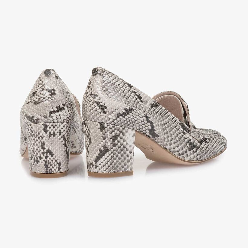 Witte leren pump met snakeprint