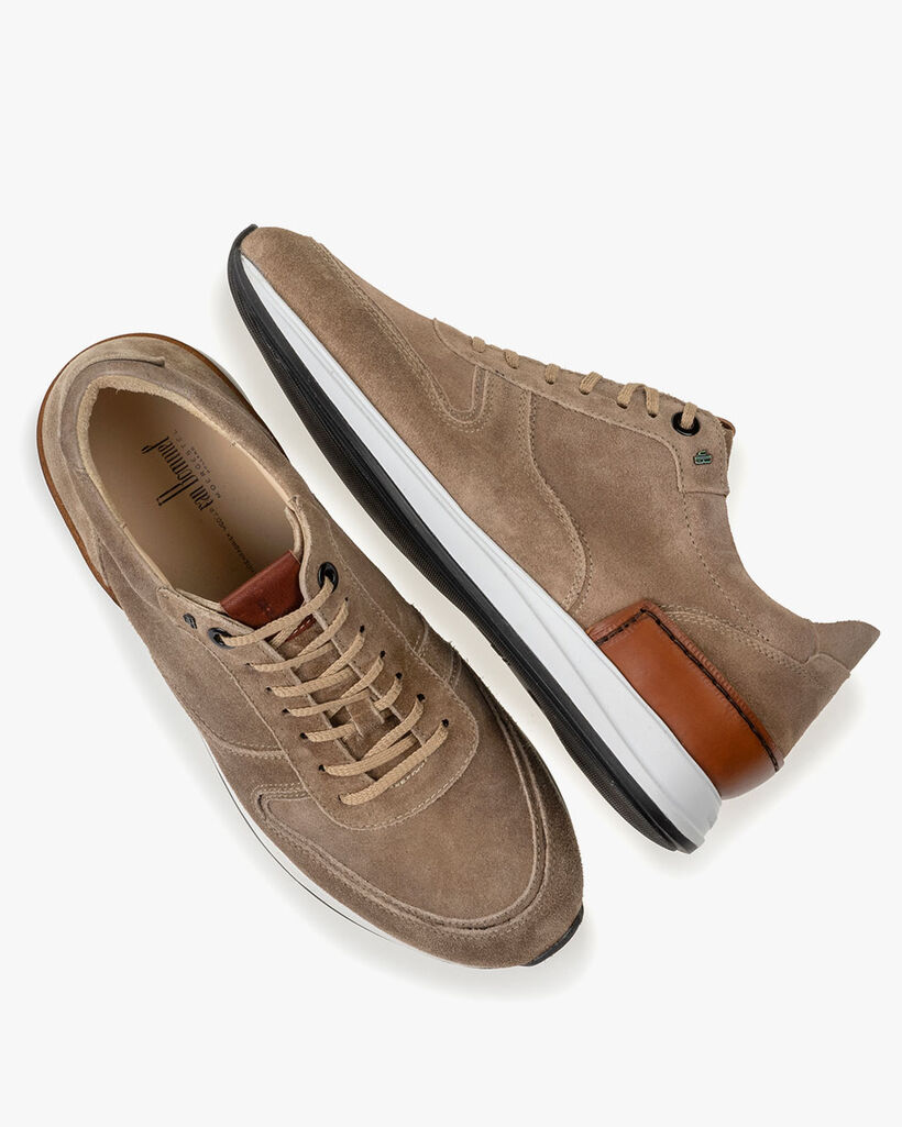 Sneaker zand su&egrave;de