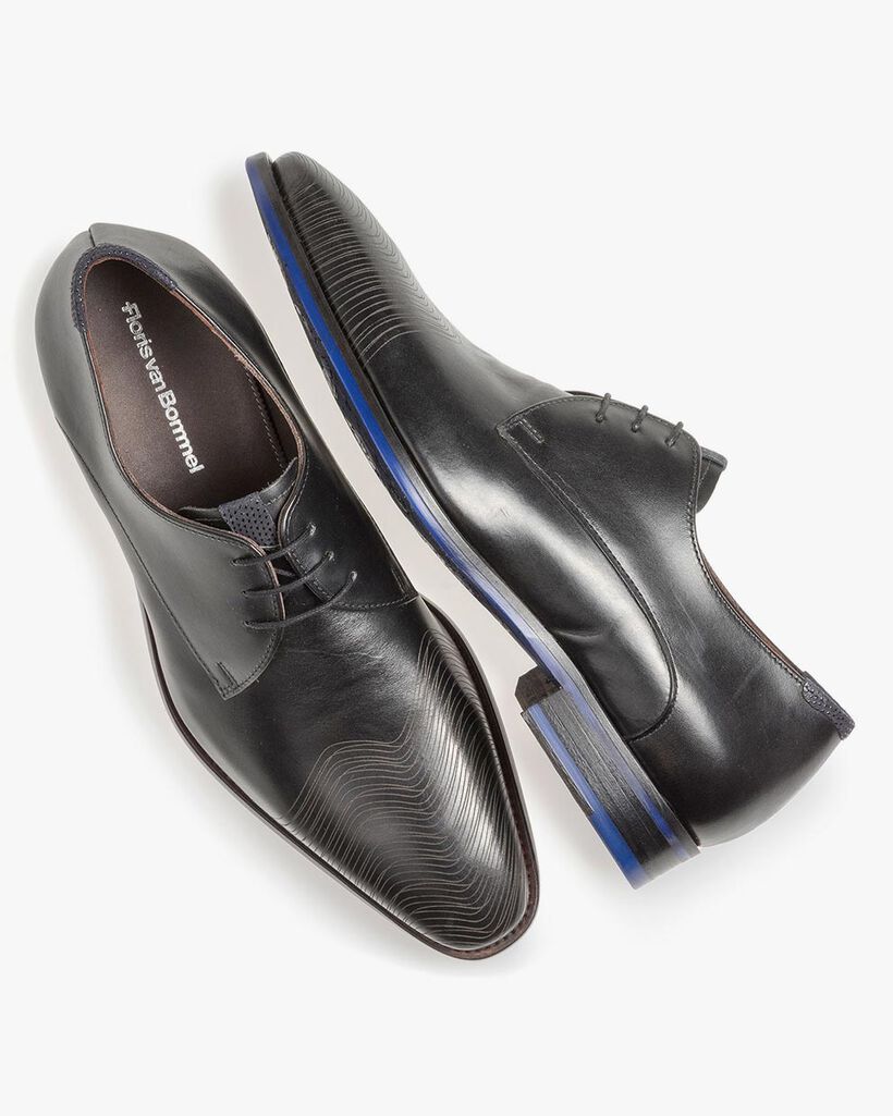 Black leather lace shoe