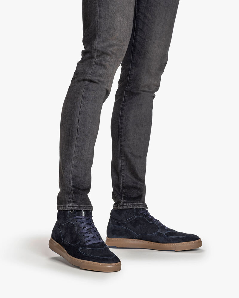 Sneaker su&egrave;de donkerblauw