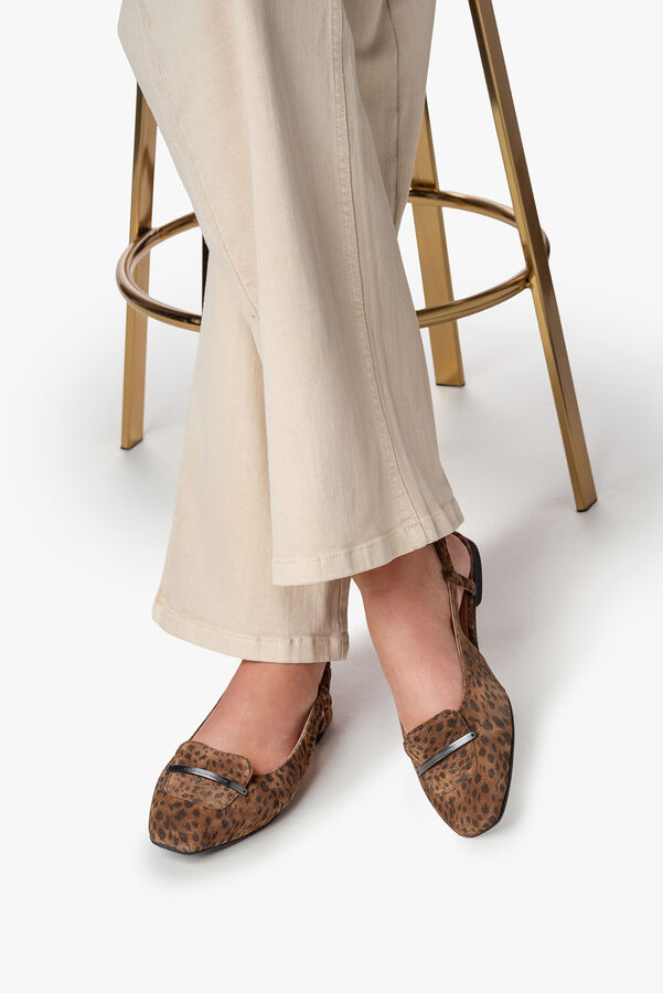 Lyzzi 02.03