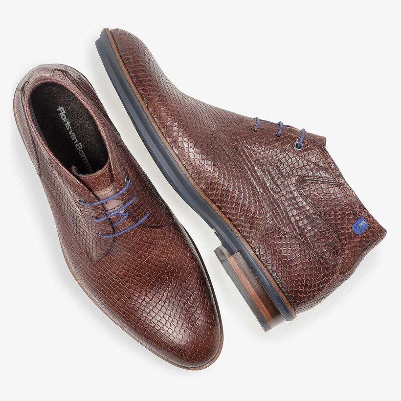 Leren veterschoen met snakeprint cognac