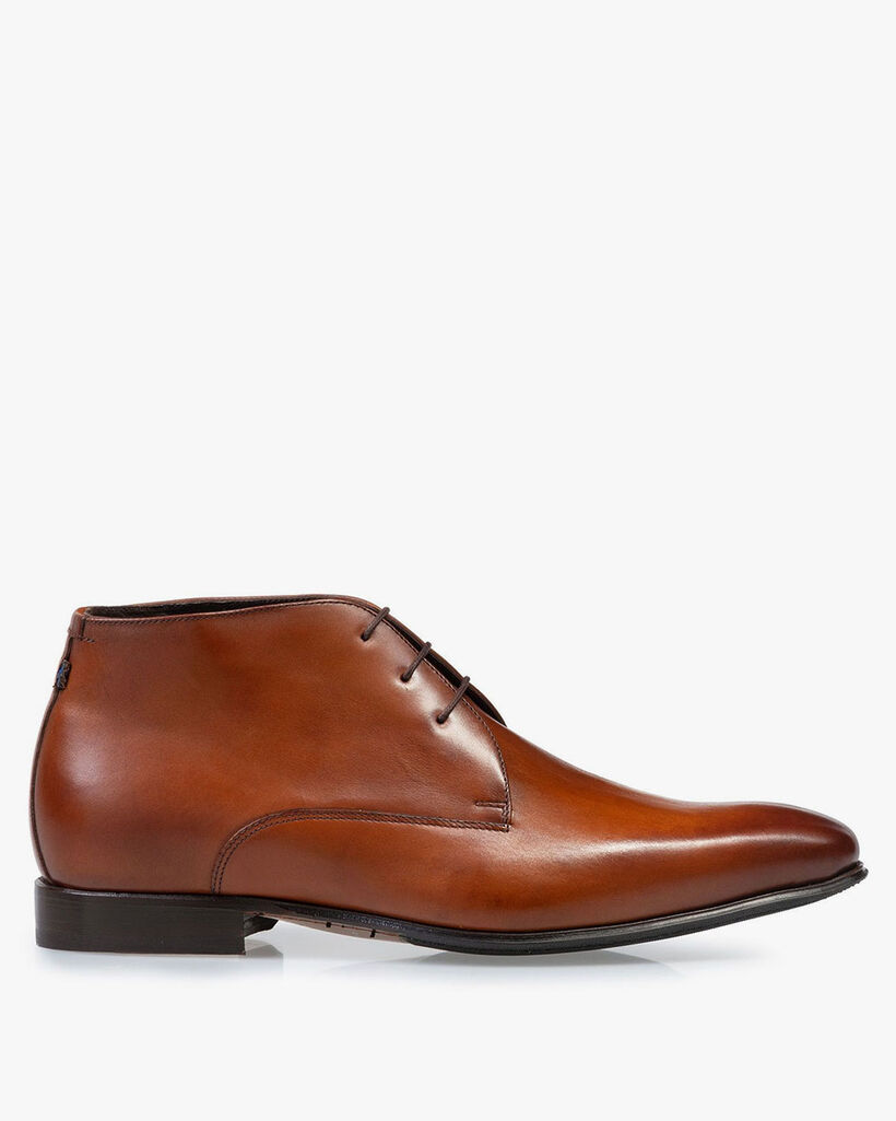 Lace boot calf leather cognac