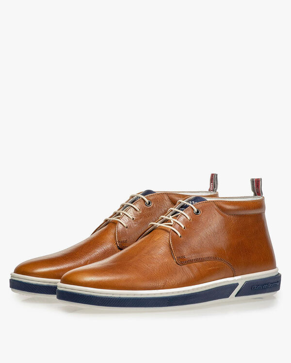 Cognac-coloured lace boot
