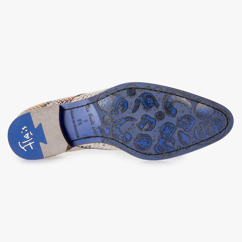 Premium veterschoen met oranje snakeprint