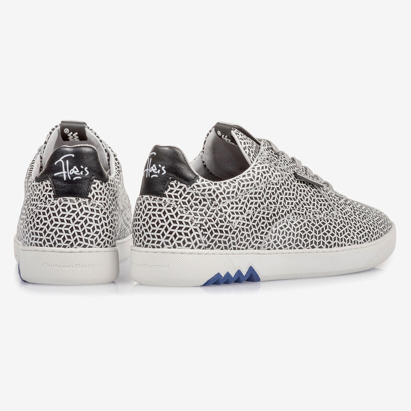 Witte kalfsleren sneaker met zwarte print