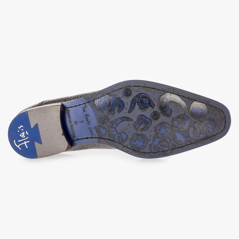 Grijze veterschoen met metallicprint