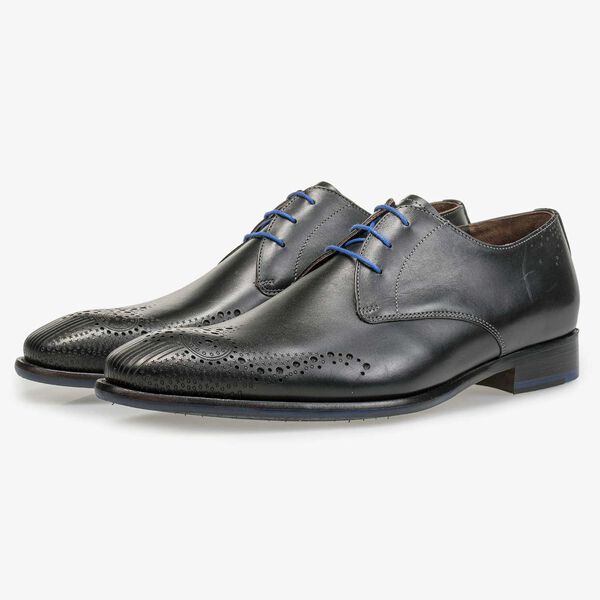 Zwarte brogue veterschoen van kalfsleer