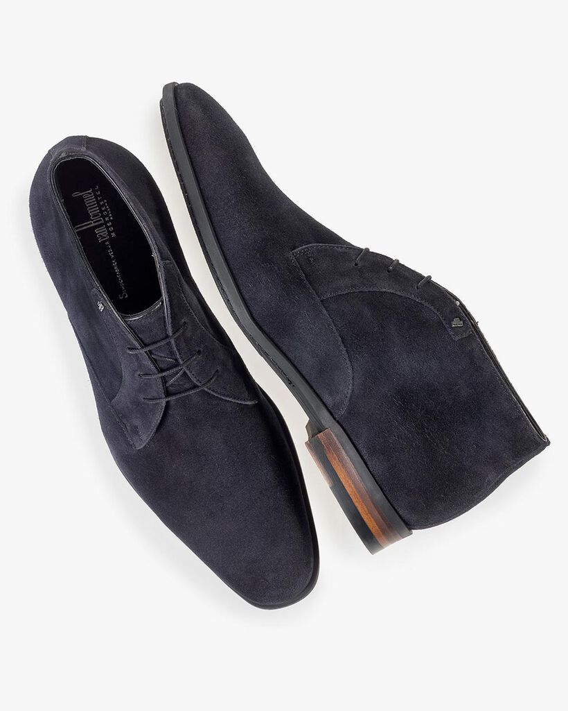 Dark blue suede leather lace shoe