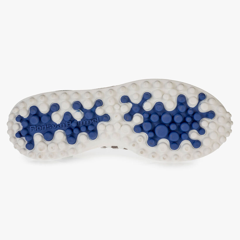 Grijze su&egrave;de sneaker met print