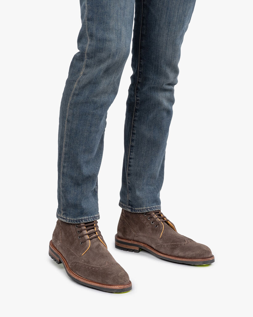 Boot su&egrave;de taupe