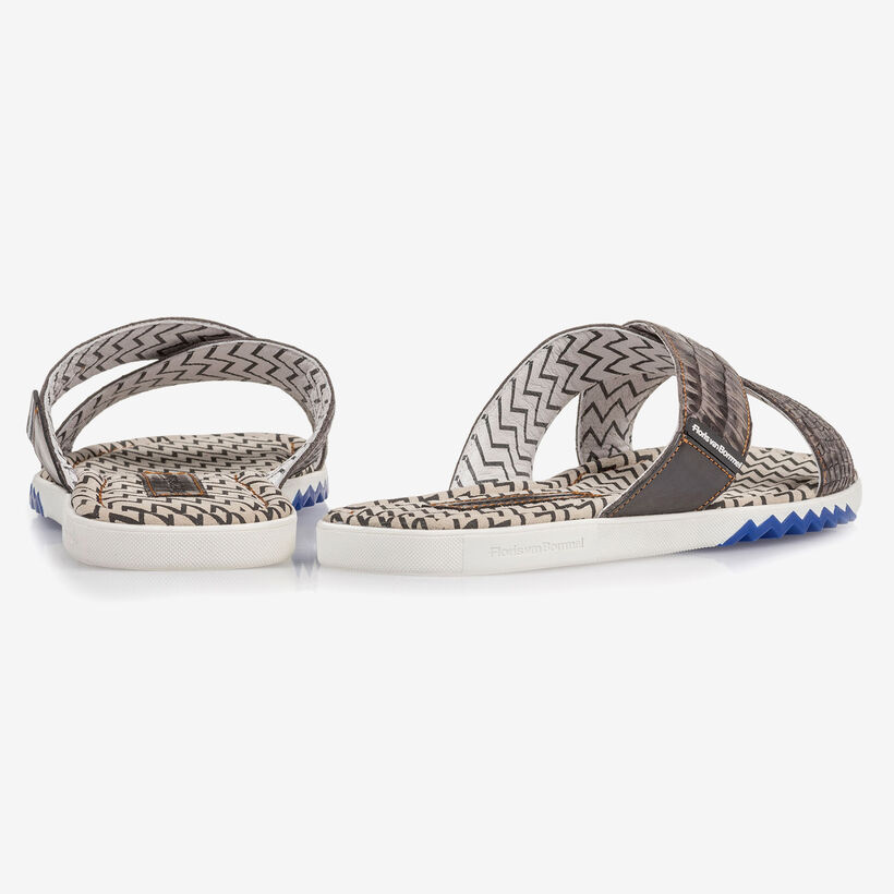 Donkergrijze nubuckleren kruisband slipper met print
