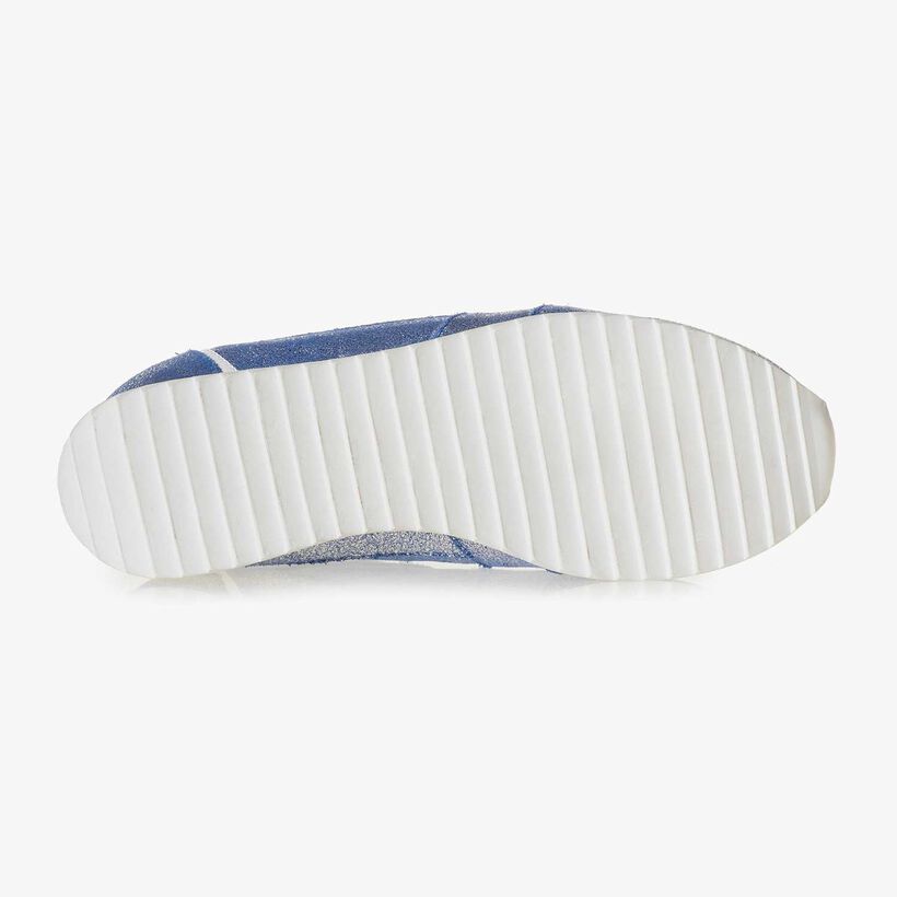 Zilveren metallic leren sneaker met blauw changeant effect