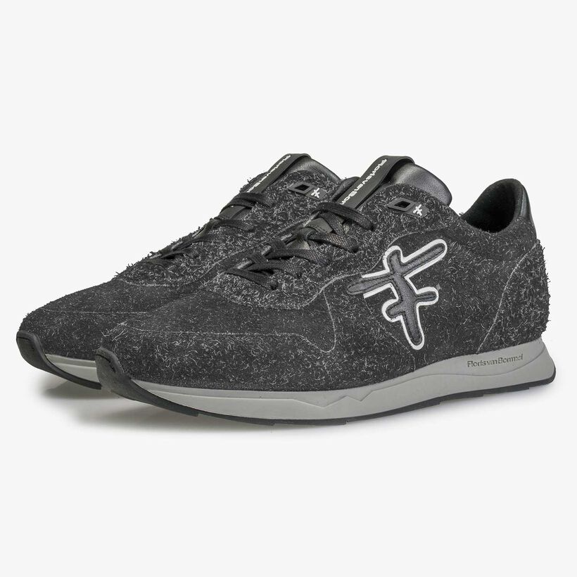 Dark grey rough-haired sneaker