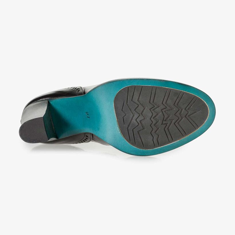 Zwarte kalfsleren pump