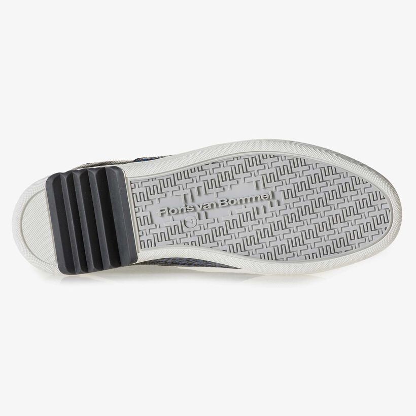 Blue leather sneaker with a herringbone pattern