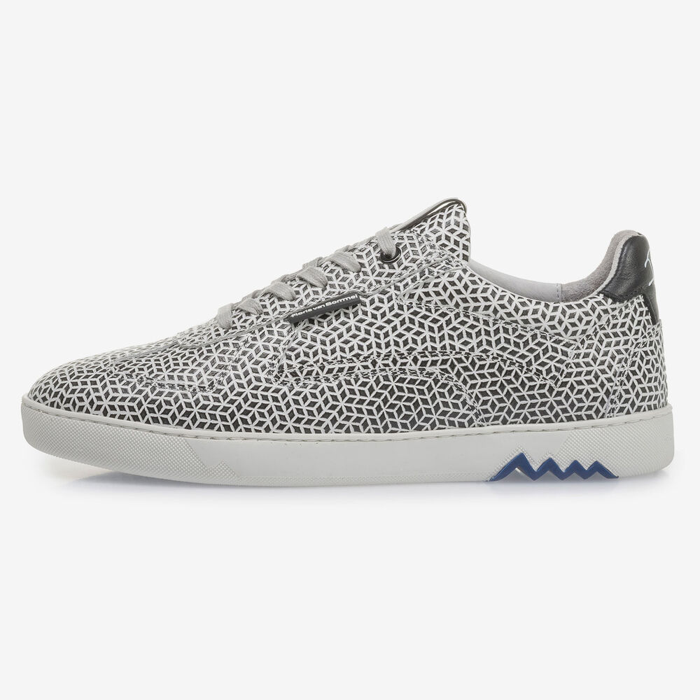 Witte kalfsleren sneaker met zwarte print