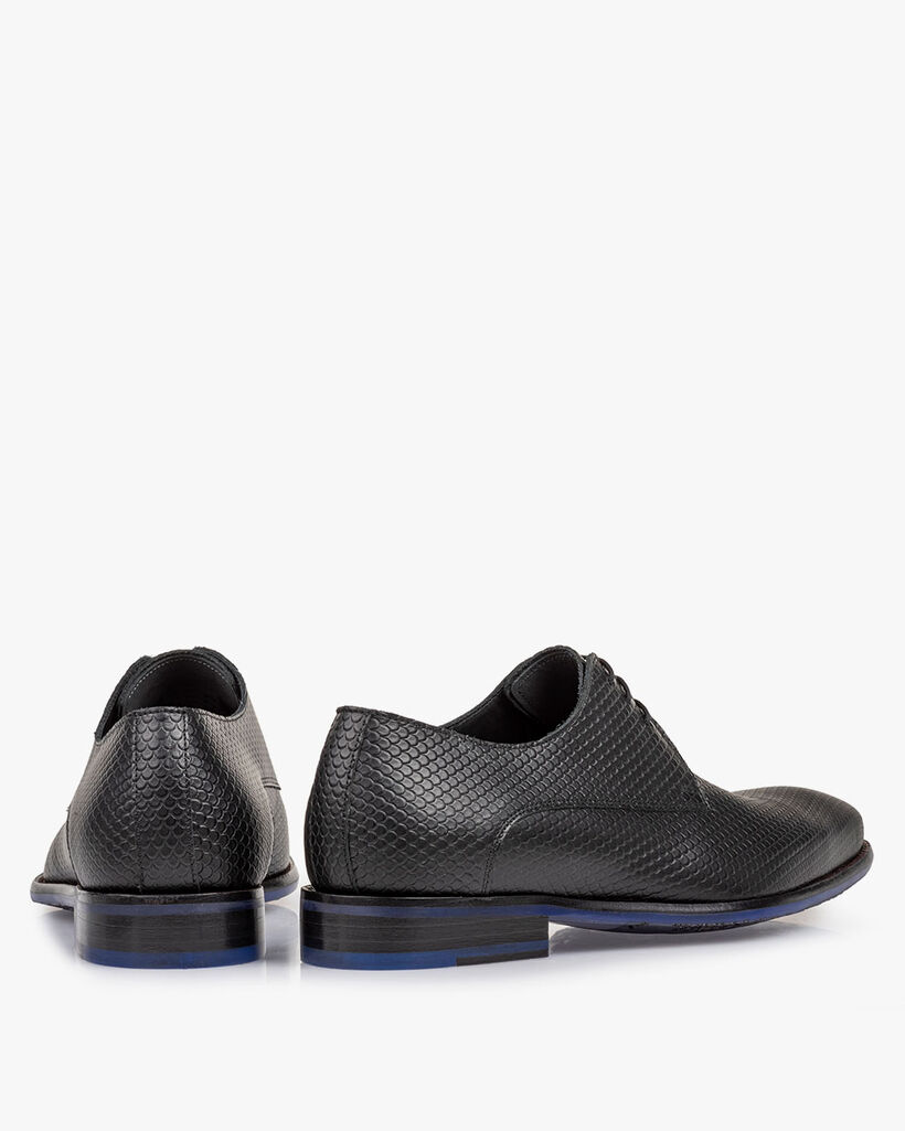 Lace shoe with print black