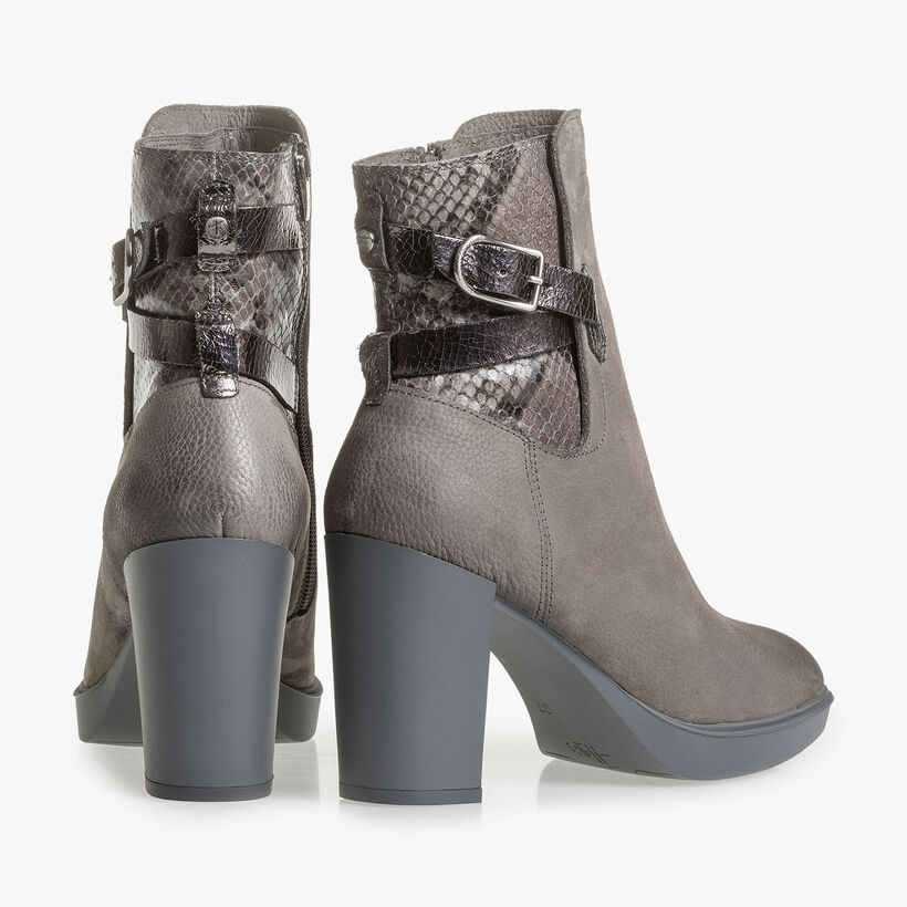 Grijze nubuckleren enkellaars met snakeprint