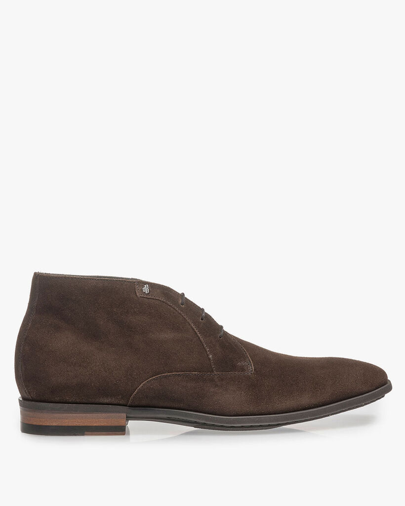 Donkerbruine su&egrave;de veterboot