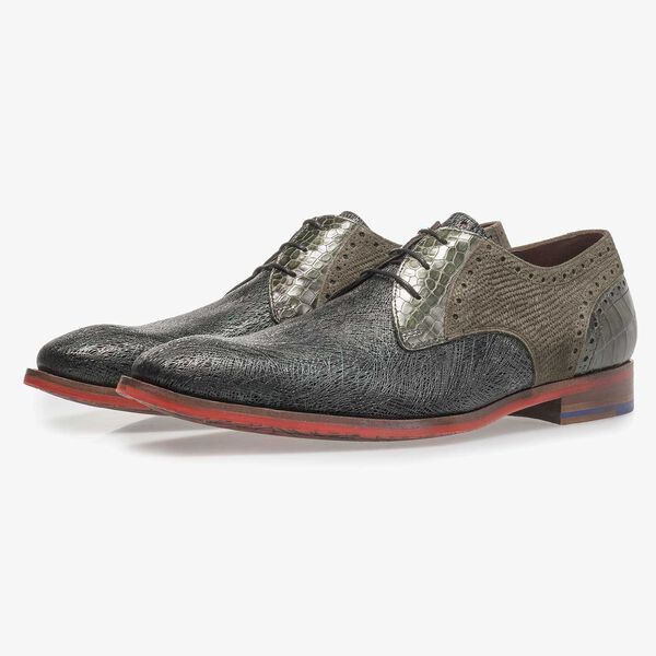 Donkergroene leren veterschoen met metallicprint