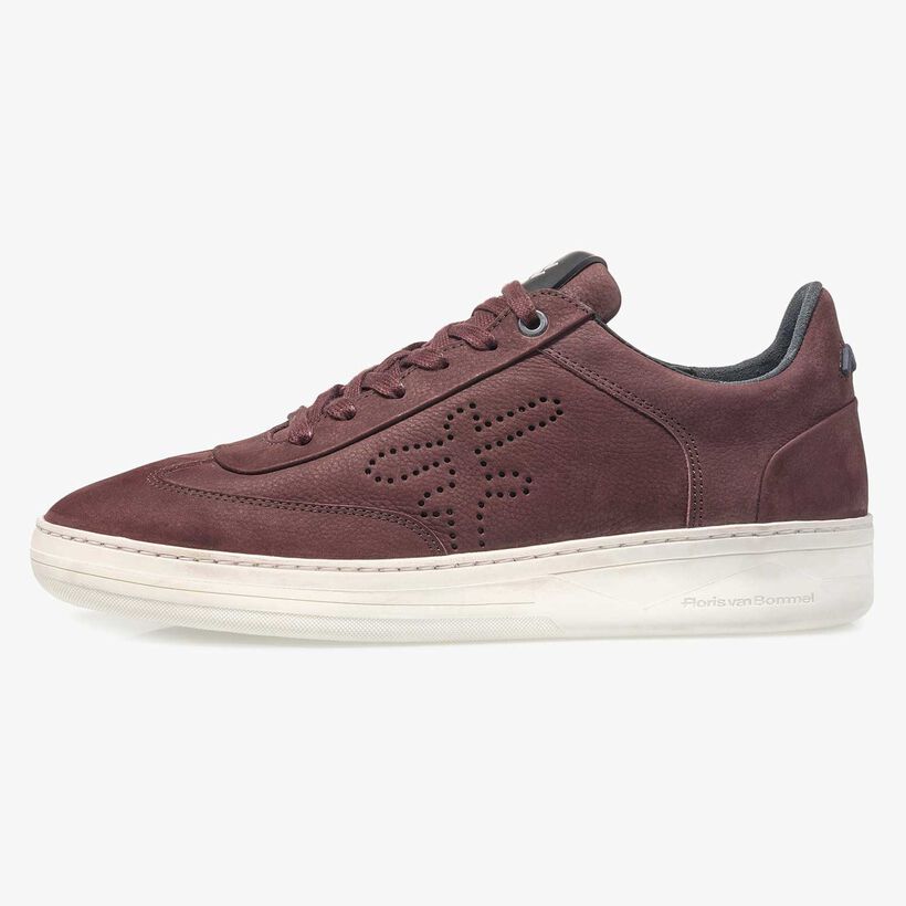 Rode nubuckleren sneaker met print